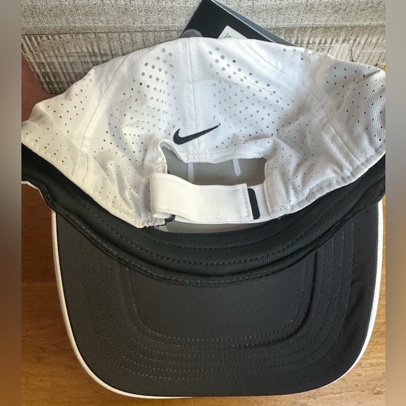 Nike Golf Dri-Fit hat new - Picture 2 of 4